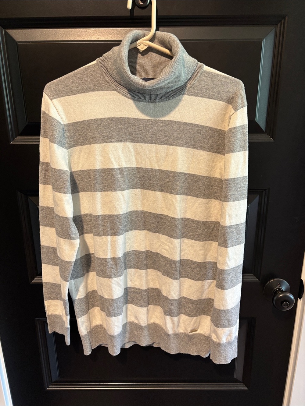 Tommy Hilfiger Women’s Gray and Cream Striped Turtleneck Sweater